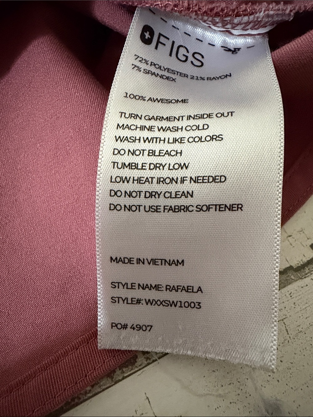 Figs Sleeveless Scrub Top - Mauve Size XL - Picture 7 of 9